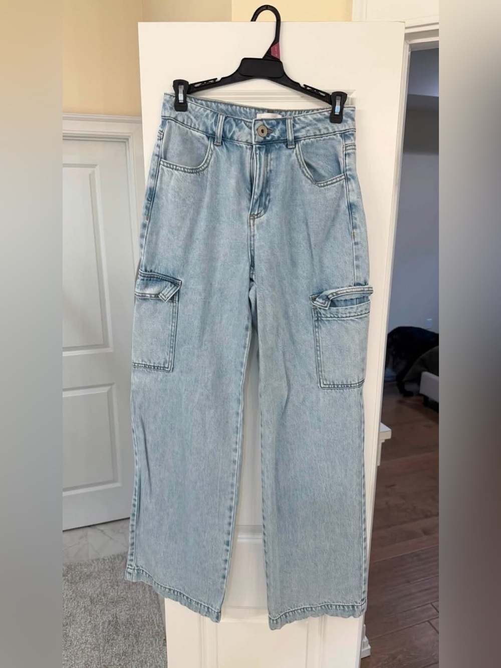 Light Blue Women's Cargo Wide-Leg Jeans